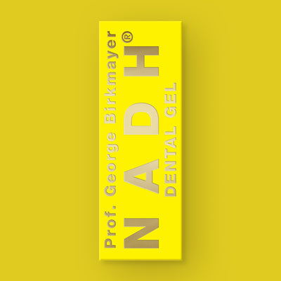 NADH Dental Geld Verpackung auf gelbem Hintergrund